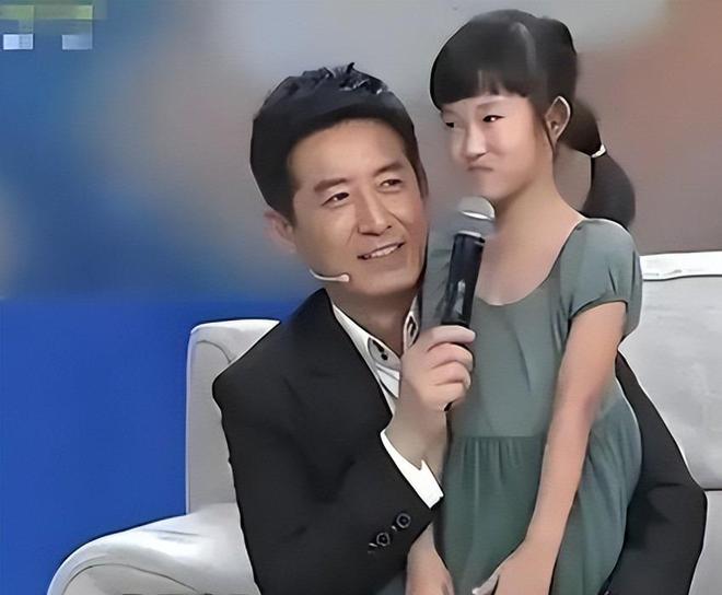他俩原来是夫妻，相差16岁从戏里甜到戏外，如今儿女双全幸福圆满__他俩原来是夫妻，相差16岁从戏里甜到戏外，如今儿女双全幸福圆满