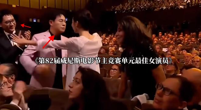 喝醉酒躺马路地上怎么办__老妇躺马路中央碰瓷