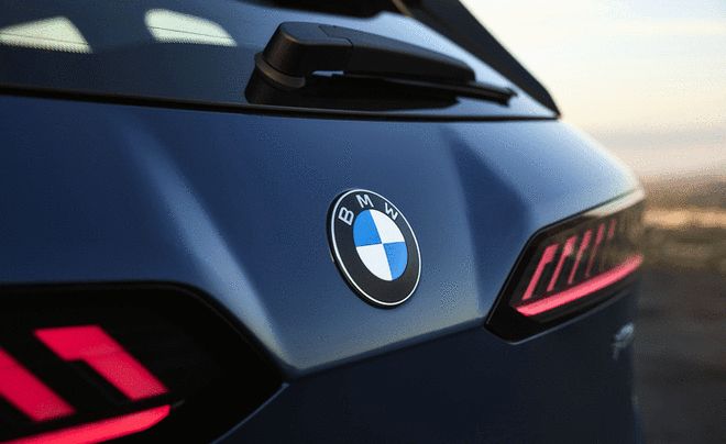 首创视平线全景显示中国版深度本土化 新世代BMW iX3发布