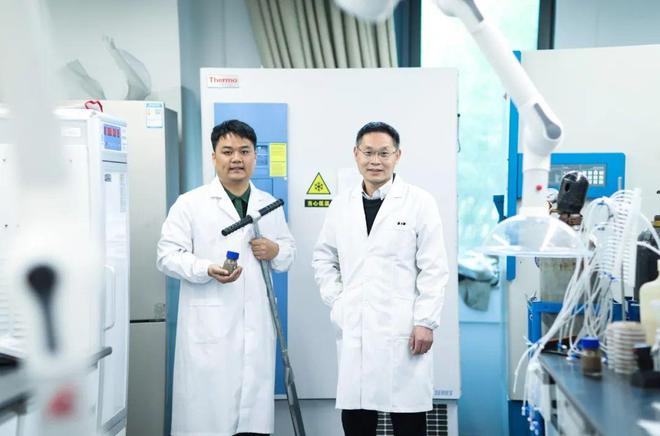 华东师大《自然》发文，揭秘真核生物起源时间约为27.2亿年前！__华东师大《自然》发文，揭秘真核生物起源时间约为27.2亿年前！
