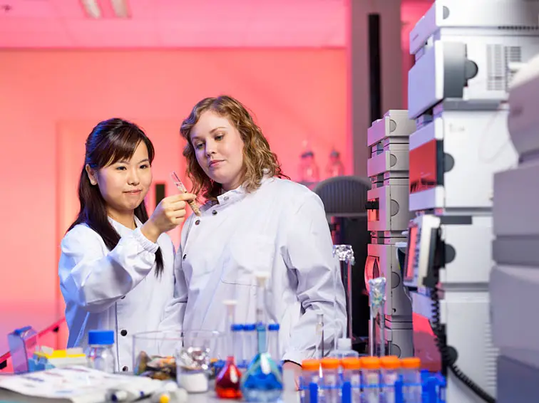 英语类学校排名及录取分数__分数线英语