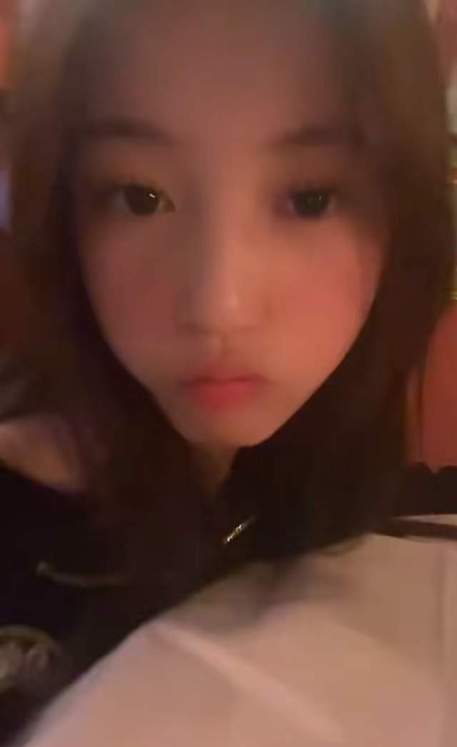 _赵薇眼睛_赵薇的眼睛几厘米