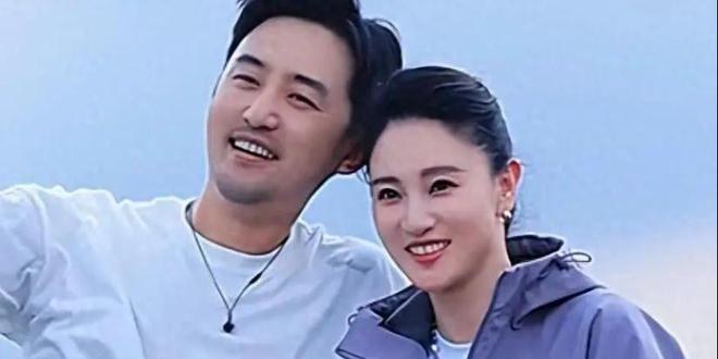_怀孕晒幸福的心情说说短语_孕妇朋友圈晒肚子说说
