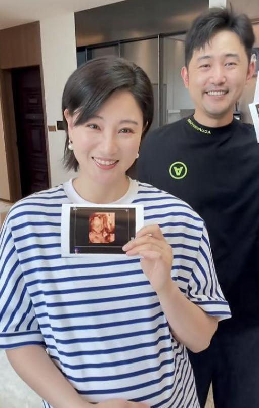 孕妇朋友圈晒肚子说说_怀孕晒幸福的心情说说短语_