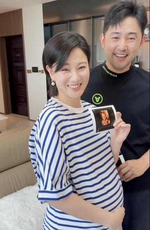 怀孕晒幸福的心情说说短语__孕妇朋友圈晒肚子说说