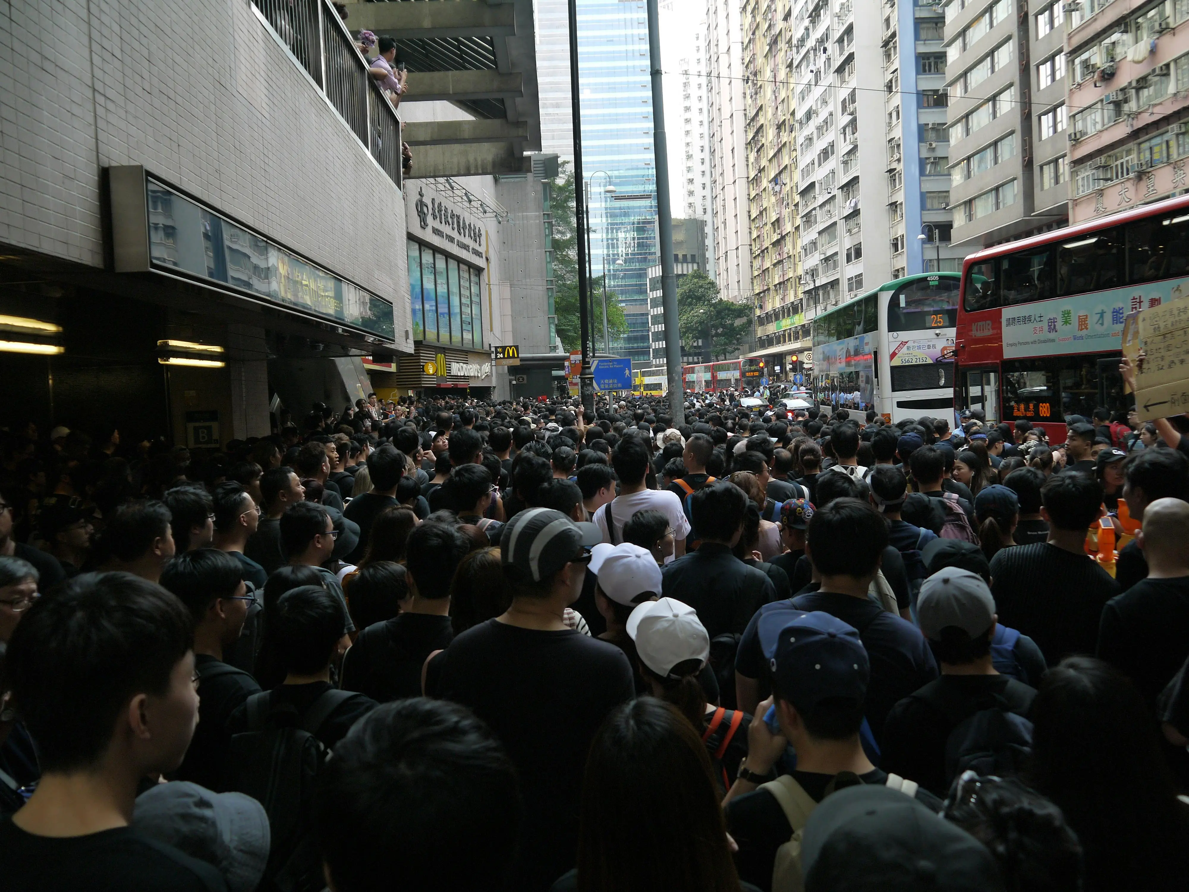 _男大学生批量减少：高校正迎来“女多男少”格局_男大学生批量减少：高校正迎来“女多男少”格局