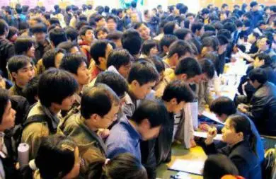 _高考385分读技校，没毕业就被三家跨国企业争抢，她到底有何绝招_高考385分读技校，没毕业就被三家跨国企业争抢，她到底有何绝招