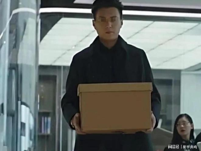 年终奖归零我没闹，客户不结款，老板跪求我帮忙，我：已离职勿扰
