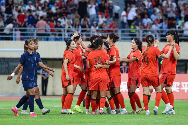 中国女足7-0柬埔寨！U20亚预赛2连胜领跑+轰13球 卢家玉连场双响