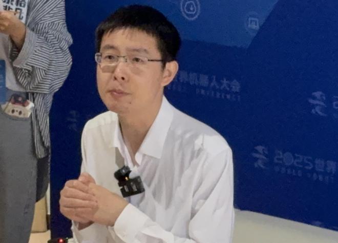 实录｜对话王兴兴：回应关于宇树上市，机器人降价，AI投入以及出货量_实录｜对话王兴兴：回应关于宇树上市，机器人降价，AI投入以及出货量_