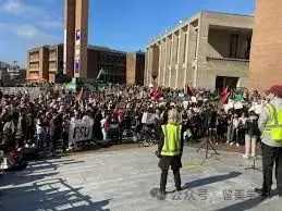 美国大学发生校园暴乱