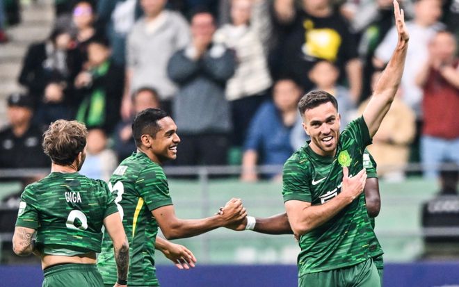 _国安3-1获5连胜仍不败！队史首胜新鹏城 塞鸟传射 张玉宁失空门_国安3-1获5连胜仍不败！队史首胜新鹏城 塞鸟传射 张玉宁失空门