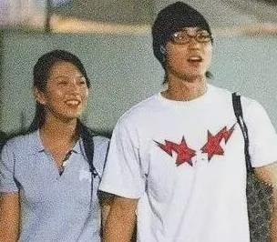 刘品言闪婚闪孕！崴脚时被男方照顾打动，曾因与阮经天恋爱退圈_刘品言闪婚闪孕！崴脚时被男方照顾打动，曾因与阮经天恋爱退圈_