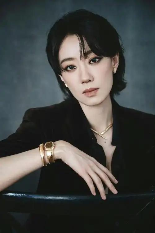 _贾玲发文心疼张小斐_贾玲逆袭张小斐