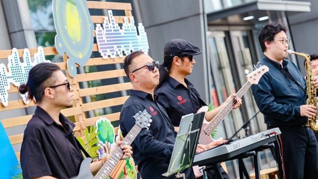 在杨浦滨江聆听一场“江潮乐”，享受城市美育新乐章__在杨浦滨江聆听一场“江潮乐”，享受城市美育新乐章