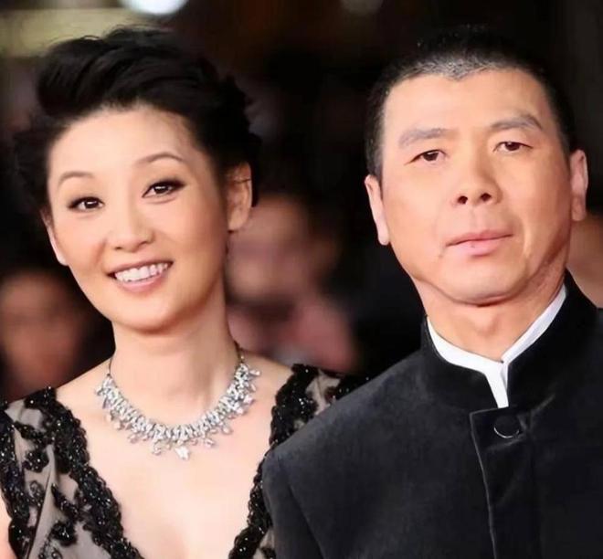 冯小刚婚姻__冯小刚与妻子