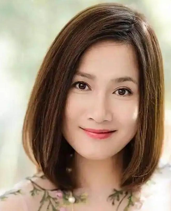 _侯勇被爆确已离婚_相依离婚夫少女似提前命的小说
