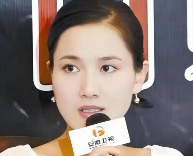 侯勇被爆确已离婚_相依离婚夫少女似提前命的小说_