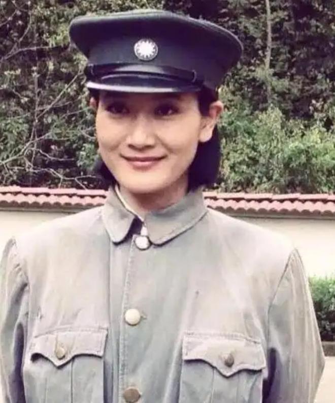 侯勇被爆确已离婚_相依离婚夫少女似提前命的小说_