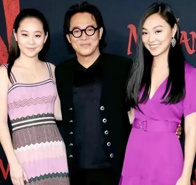 李连杰打破不和传闻，首晒黄秋燕二女儿照片，36岁李苔蜜让人欣慰_李连杰打破不和传闻，首晒黄秋燕二女儿照片，36岁李苔蜜让人欣慰_