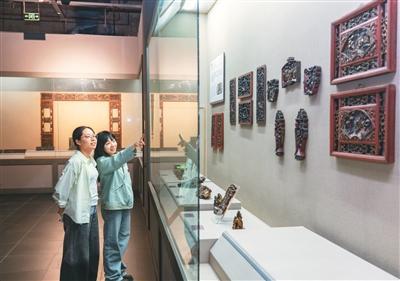 漆金与鎏金的区别__彩绘漆奁文化