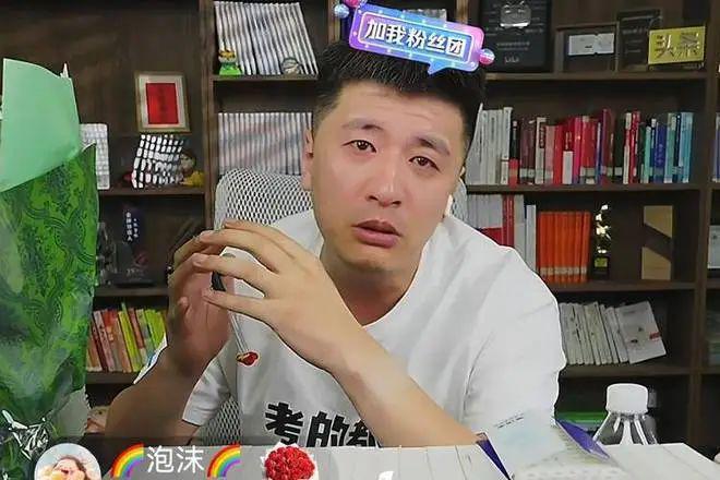 闪电一般出现在什么季节__闪电是哪个季节的