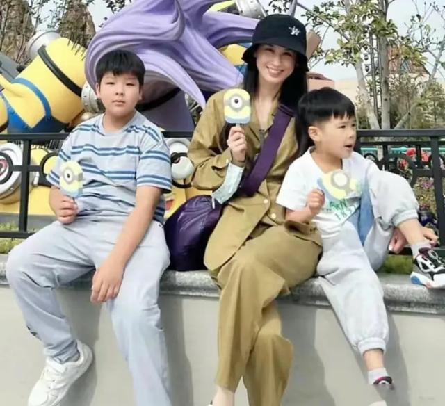 _安迪是杨子亲生的吗_杨子说安迪有自己的游乐场