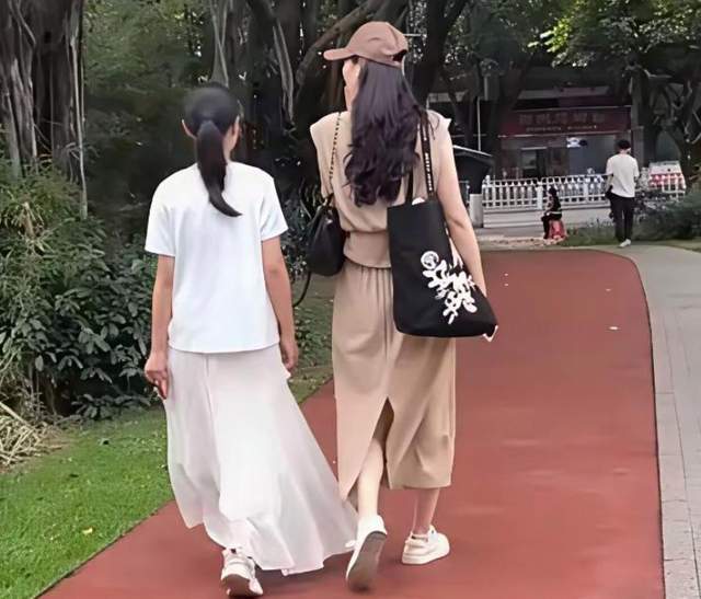 甘露主演暗黑者遭嫌弃_金秀贤脸肿发福遭嫌弃_