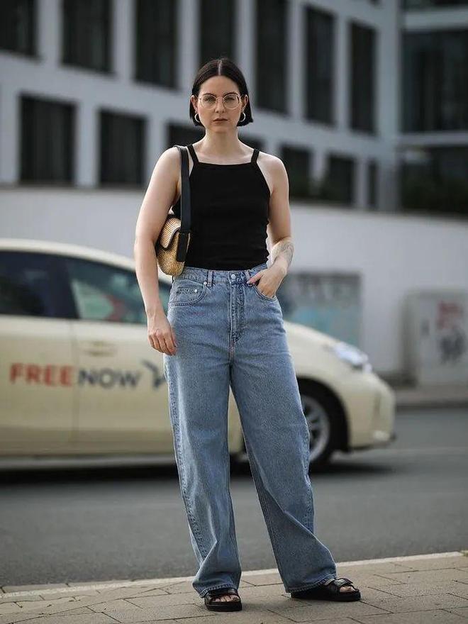 _勃肯鞋配什么袜子_勃肯鞋什么颜色好看