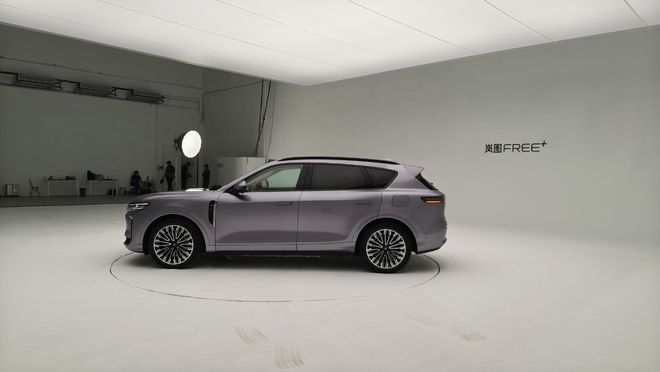 又来一华系SUV 岚图FREE+将于7月12日上市