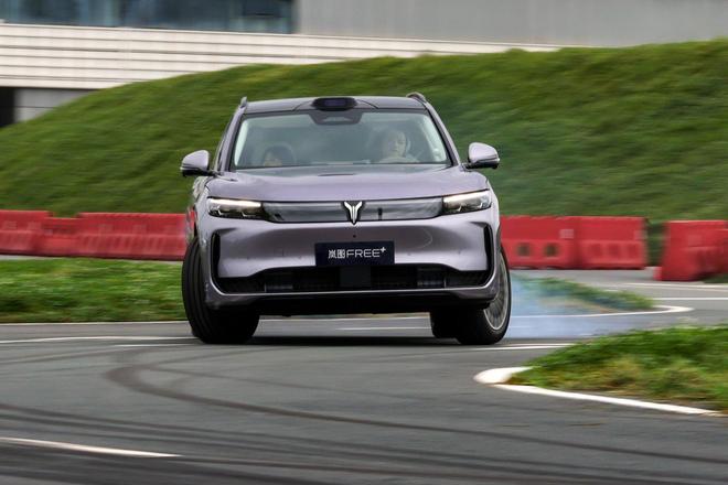又来一华系SUV 岚图FREE+将于7月12日上市