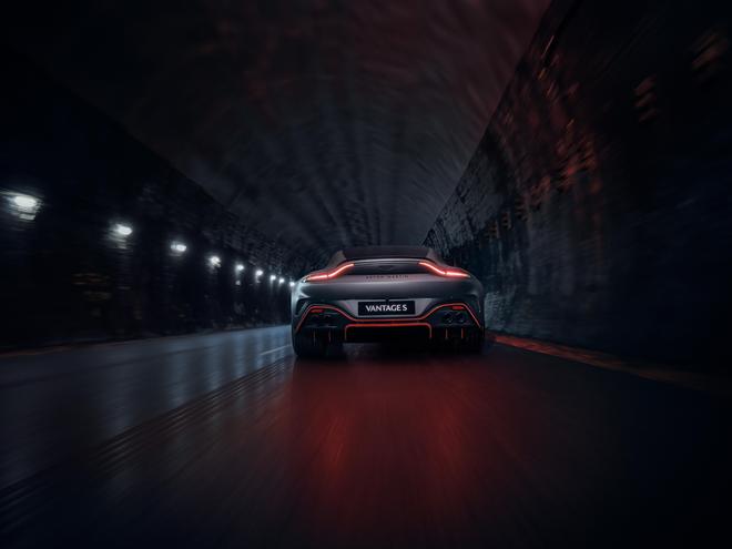 3.4秒破百V8动力 阿斯顿·马丁全新Vantage S发布