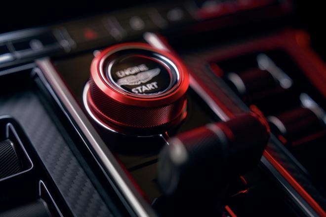 3.4秒破百V8动力 阿斯顿·马丁全新Vantage S发布