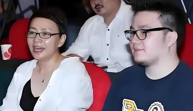 宋丹丹没想到，自己嫌弃的儿媳妇让前夫英达主动想“上门求原谅”_宋丹丹没想到，自己嫌弃的儿媳妇让前夫英达主动想“上门求原谅”_