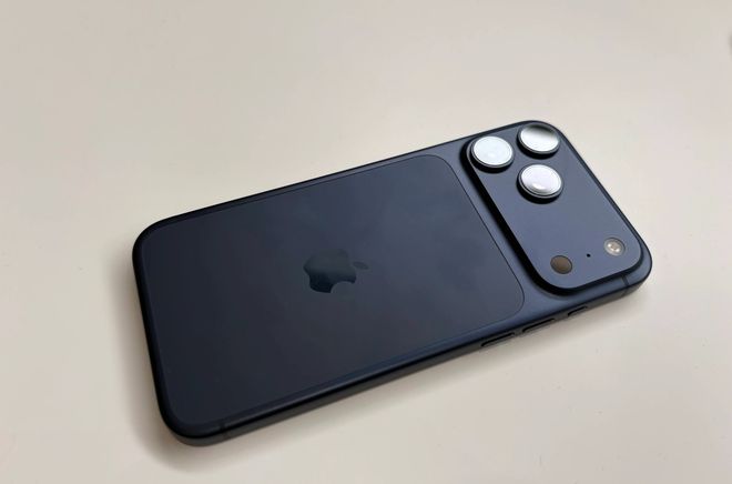 8999 元起：苹果 iPhone 17 Pro/Max 上手，双拼背板、橙色吸睛__8999 元起：苹果 iPhone 17 Pro/Max 上手，双拼背板、橙色吸睛