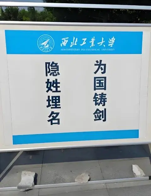 好获严选蓝钻会员出售__大学选会计专业好还是英语好