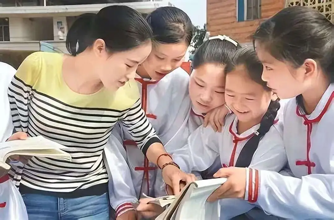 _客观看待事物作文800字_客观理性看待问题