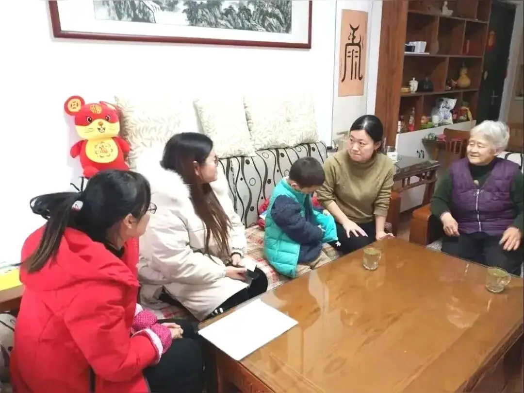 客观看待事物作文800字_客观理性看待问题_