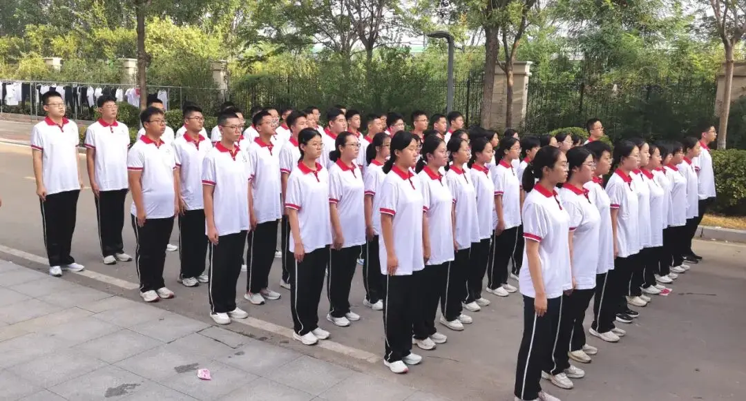 _客观看待事物作文800字_客观理性看待问题