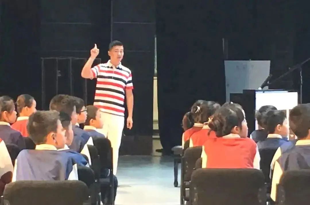 客观看待事物作文800字__客观理性看待问题