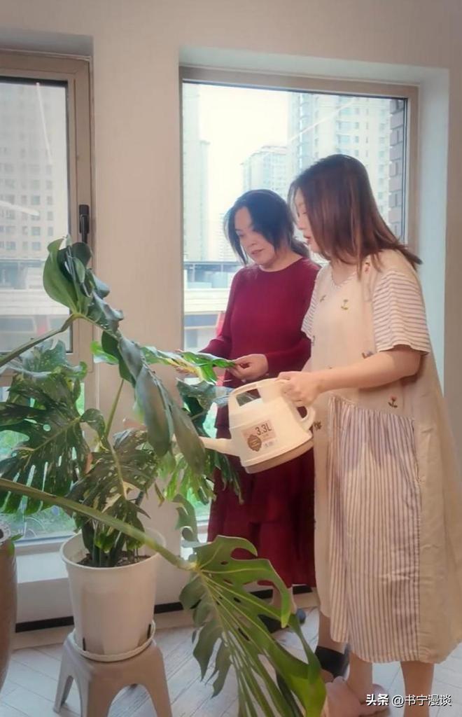潘长江女儿丈夫__我要看潘长江的女儿的结婚照