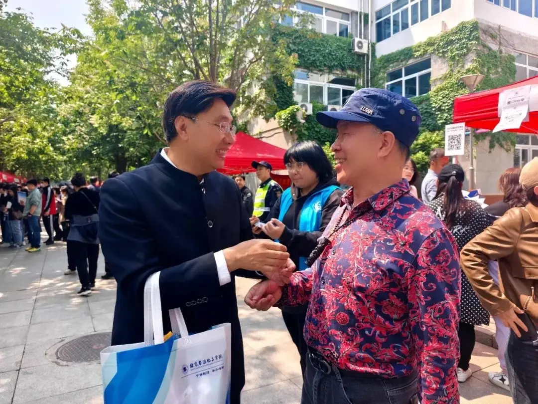 学校产学研合作__学校产学研