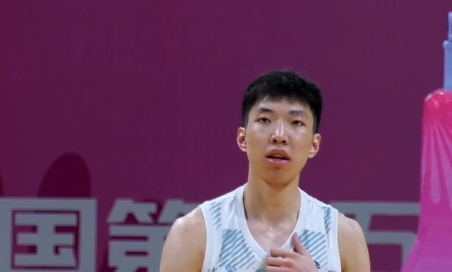 落后17分又如何？卫冕冠军强势逆转，杨鸣喜提4连胜，高诗岩15+7__落后17分又如何？卫冕冠军强势逆转，杨鸣喜提4连胜，高诗岩15+7