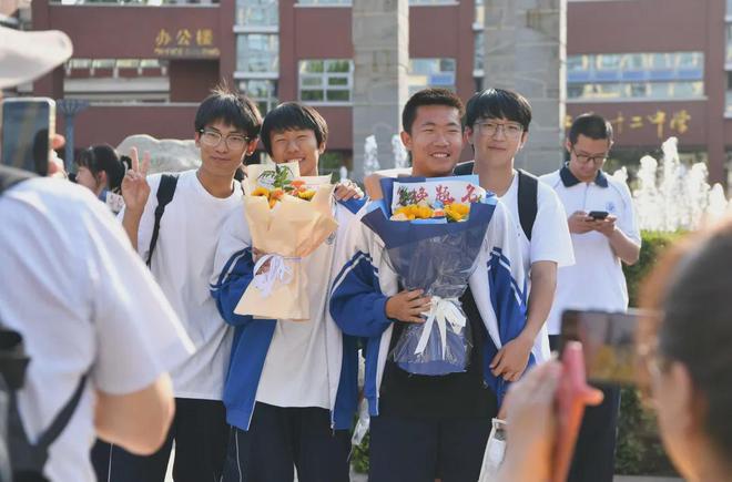 高考班主任_高考期间班主任_