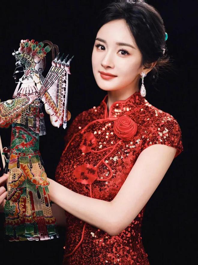 杨幂开年封面__杨幂封面照最新芭莎