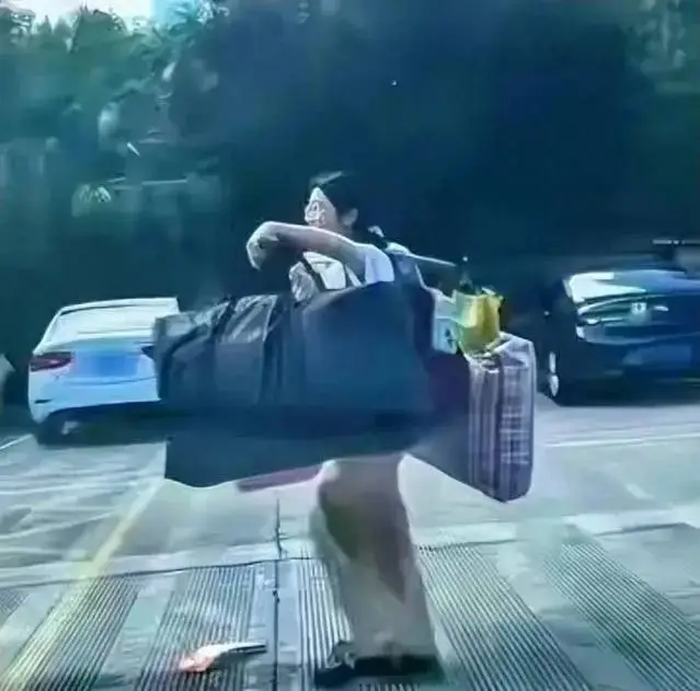 高考后一根扁担，为何让我们破防？_高考后一根扁担，为何让我们破防？_