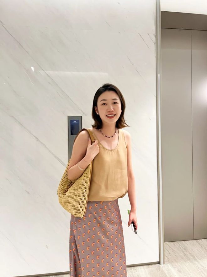 明星背的帆布包_明星帆布包_