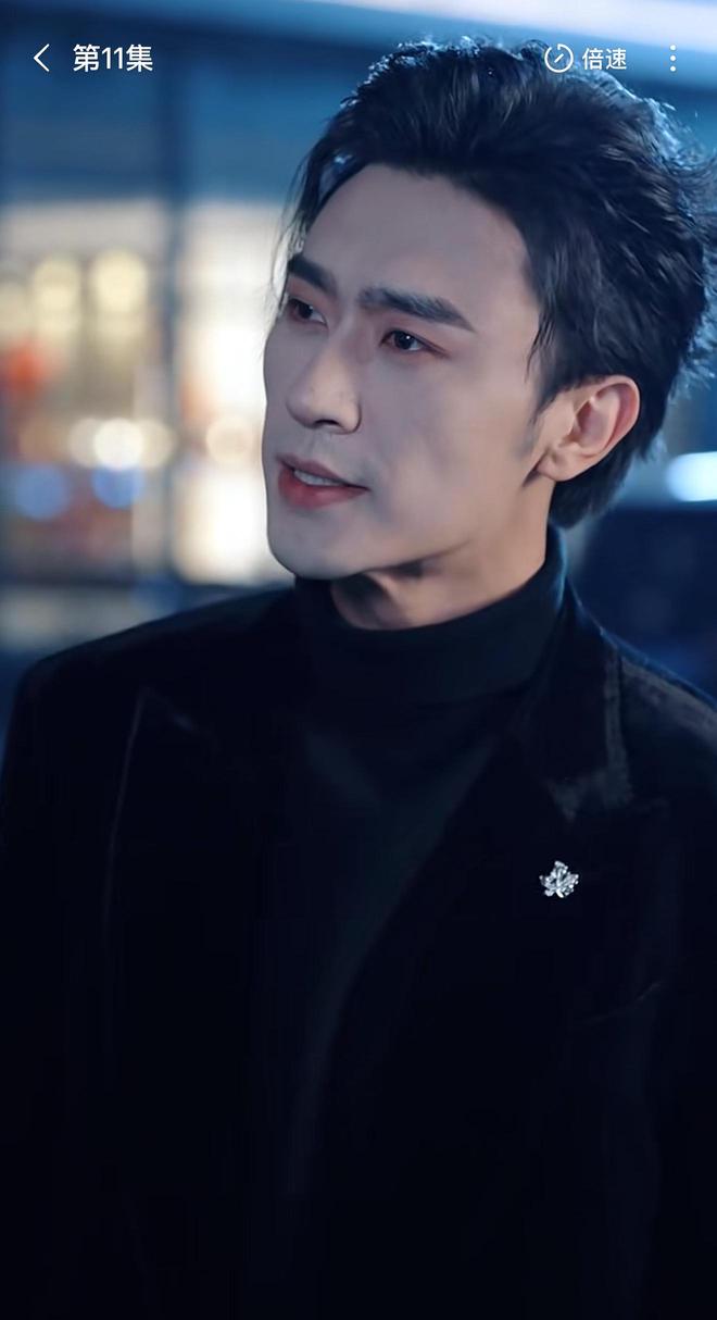 _短剧男主演霸总太难了，穿厚底鞋，化大浓妆，硬拗造型好心酸_短剧男主演霸总太难了，穿厚底鞋，化大浓妆，硬拗造型好心酸