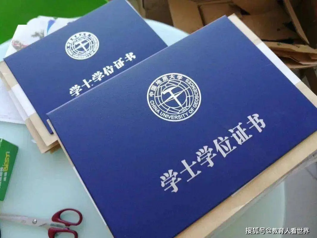 _郑州本科里的专科_郑州招专科的本科院校