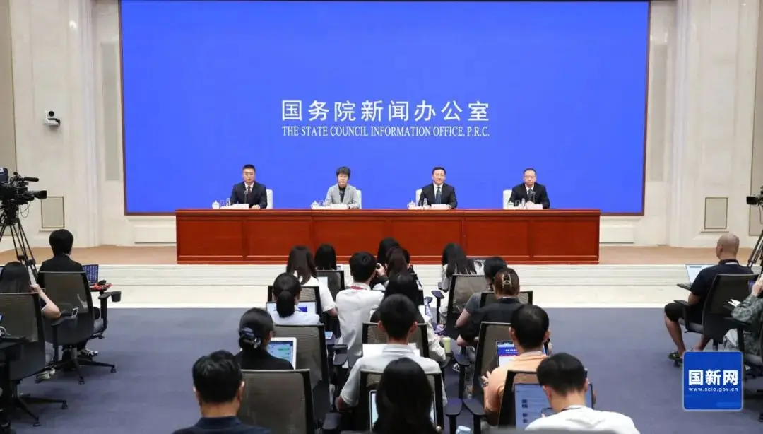 今年秋季，所有幼儿园大班免保教费！惠及约1200万人